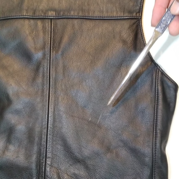 Harley Davidson Women's Leather Vest - Picture 12 of 12